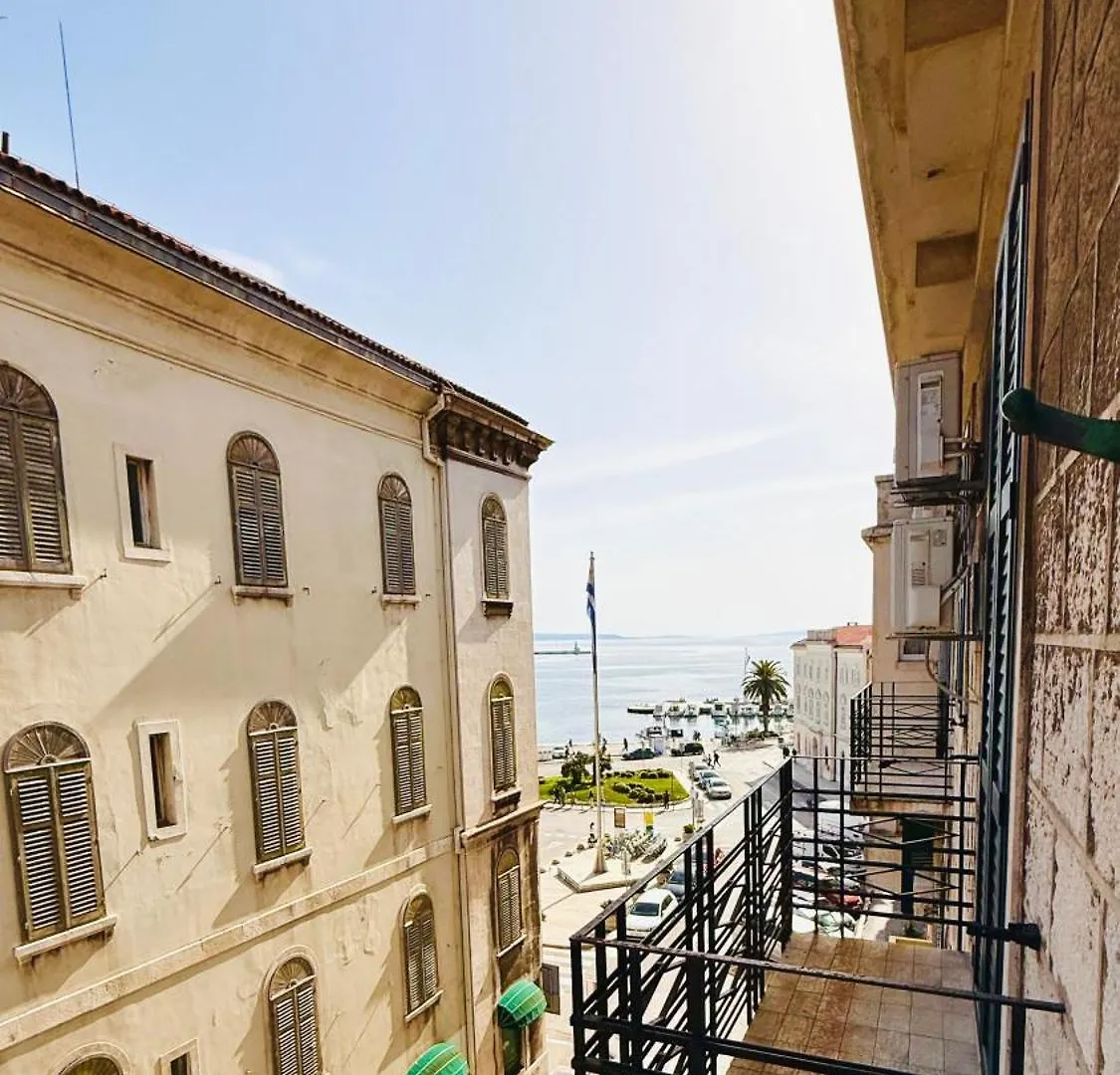 Riva Waterfront Apartments Split
