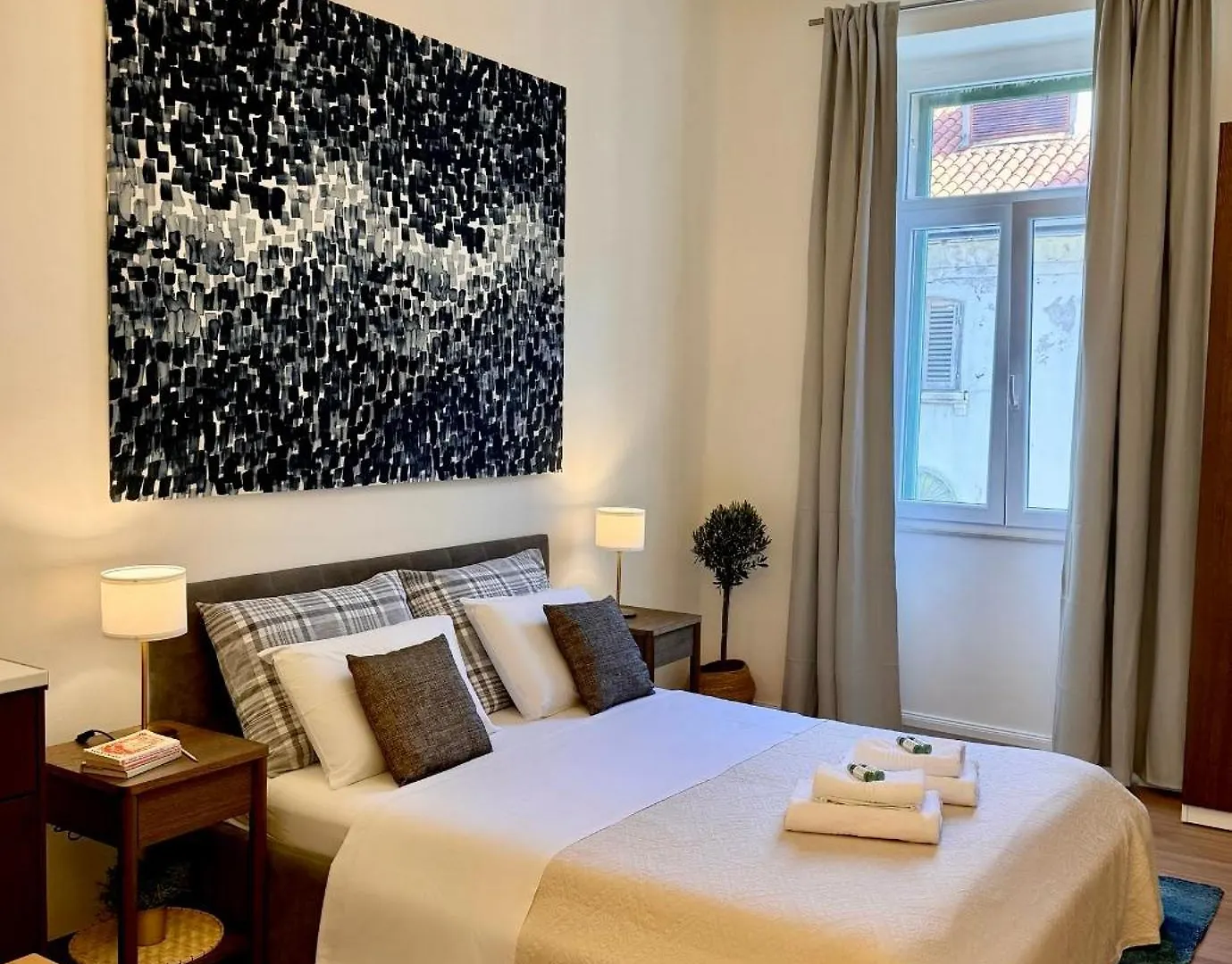 Riva Waterfront Apartments Split